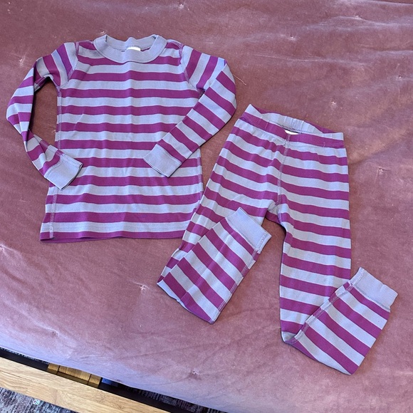 Hanna Andersson Striped Kids Pajamas - Purple - Picture 1 of 5